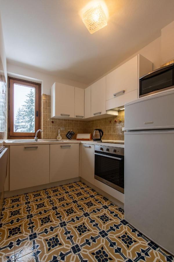 Apartment Madonna Di Campiglio Nd Bagian luar foto